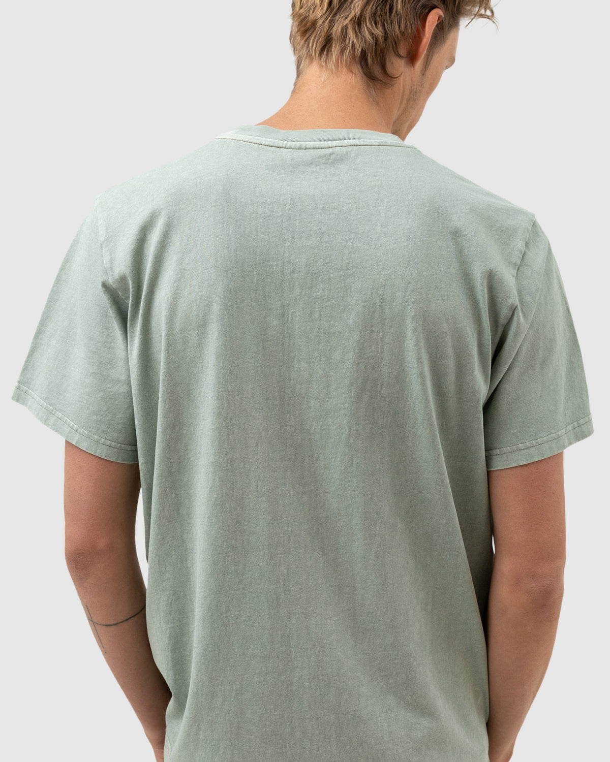 MENS VASE VINTAGE T-SHIRT