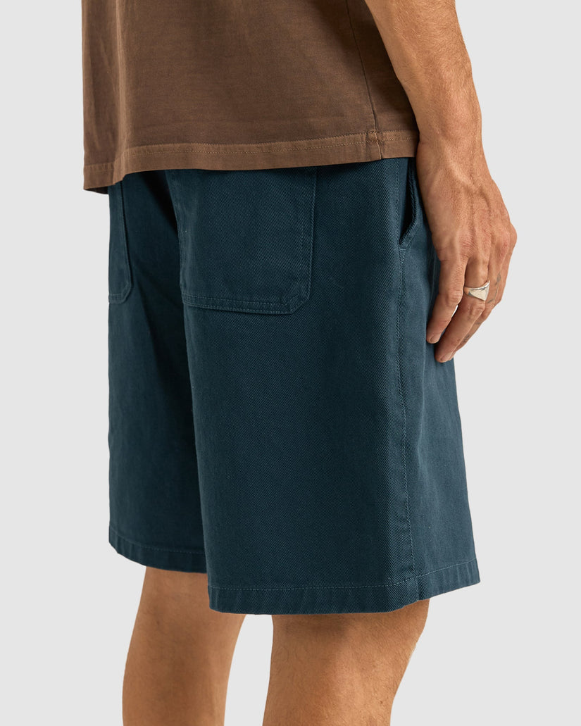 MENS ESSENTIAL TWILL WALKSHORTS