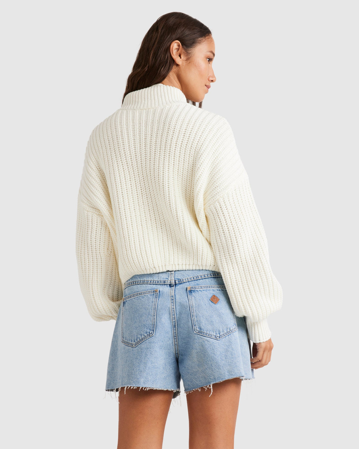 WOMENS CABLES SWEATER