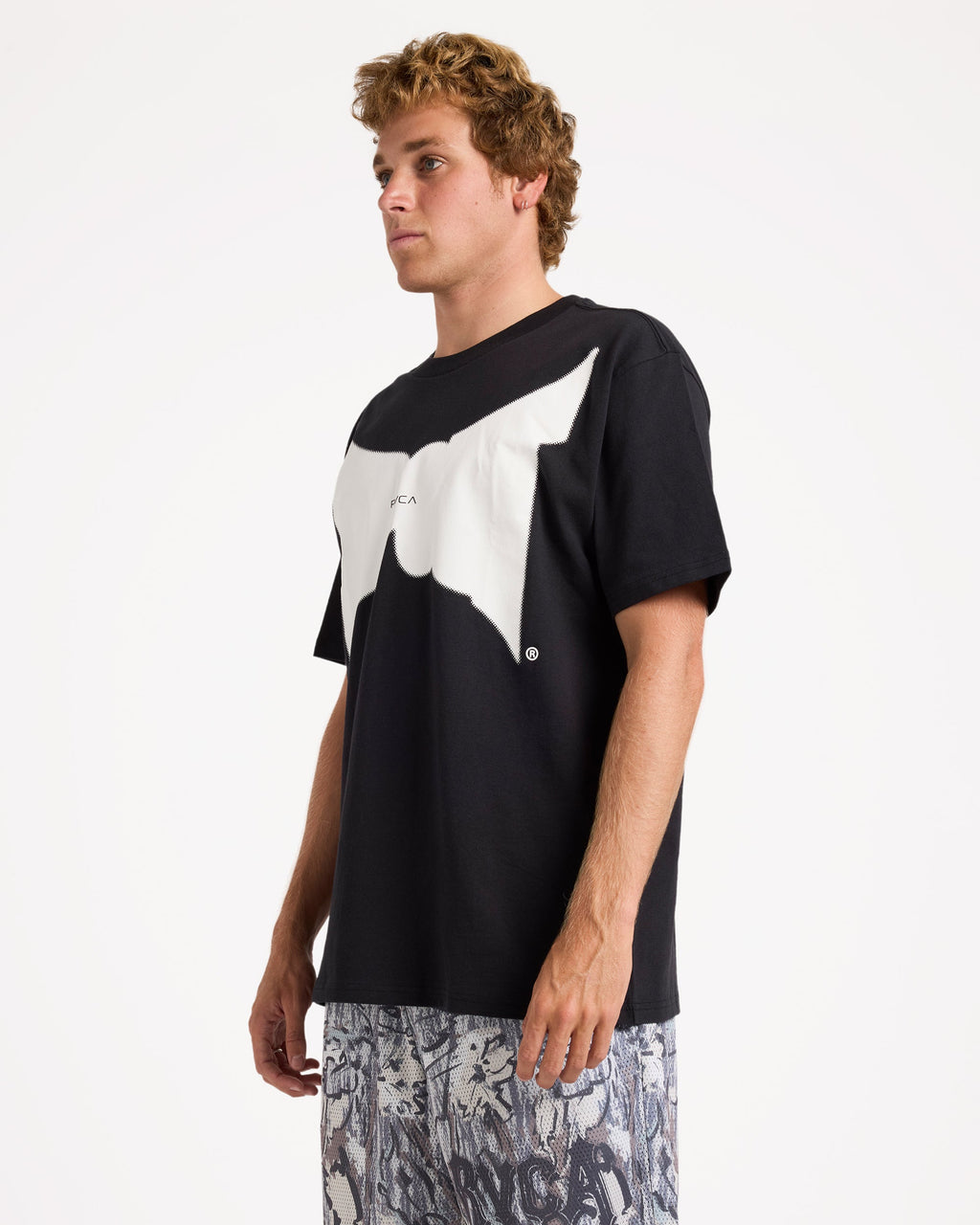 23a353645_rvca_blk_sd1