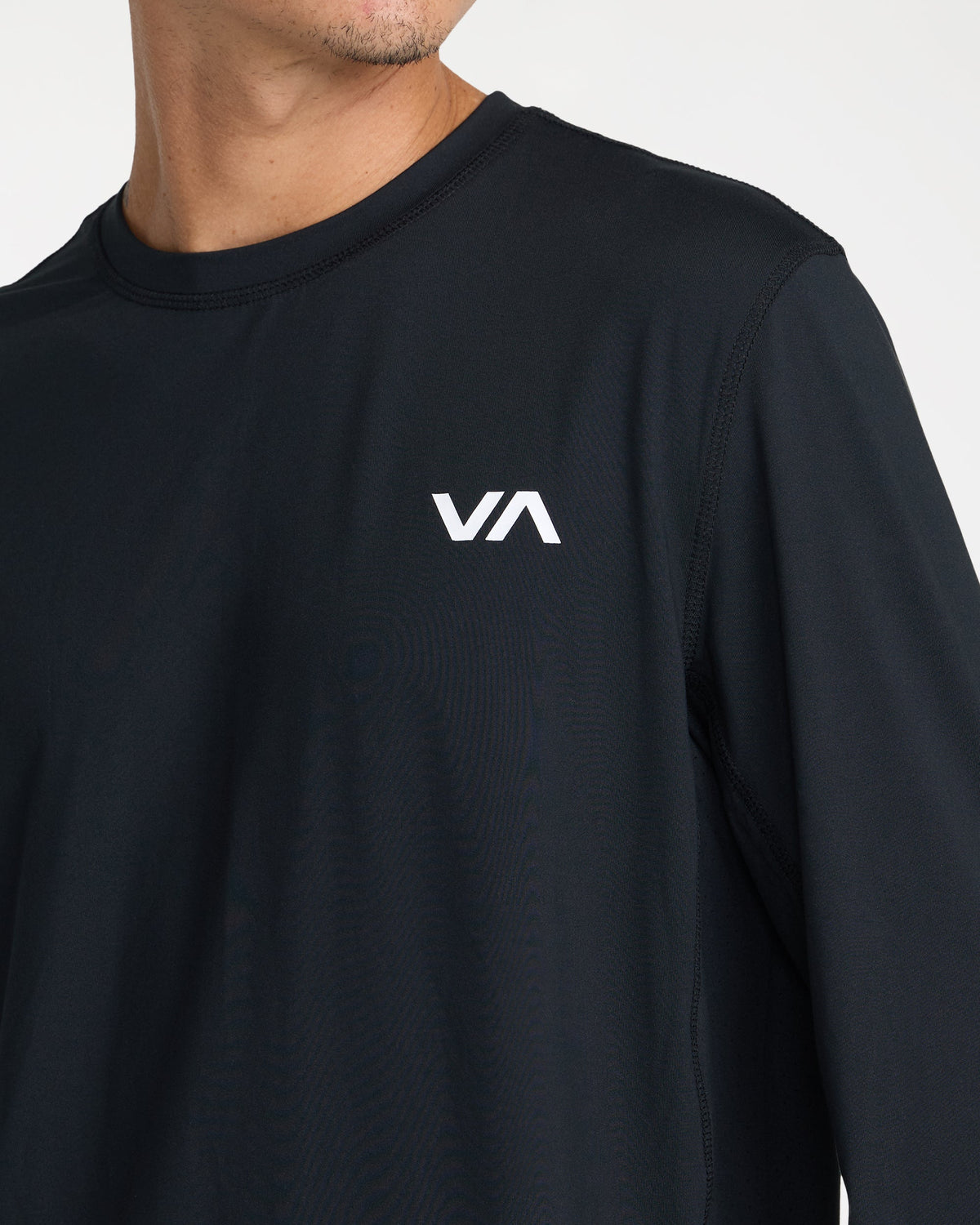 23ms033601_rvca_blk_dtl1