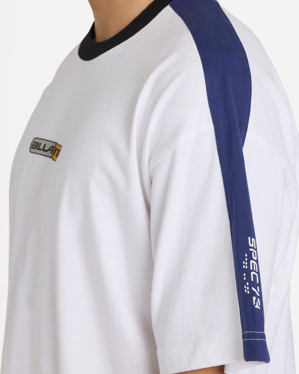 24a014574_billabong_wht_dtl1