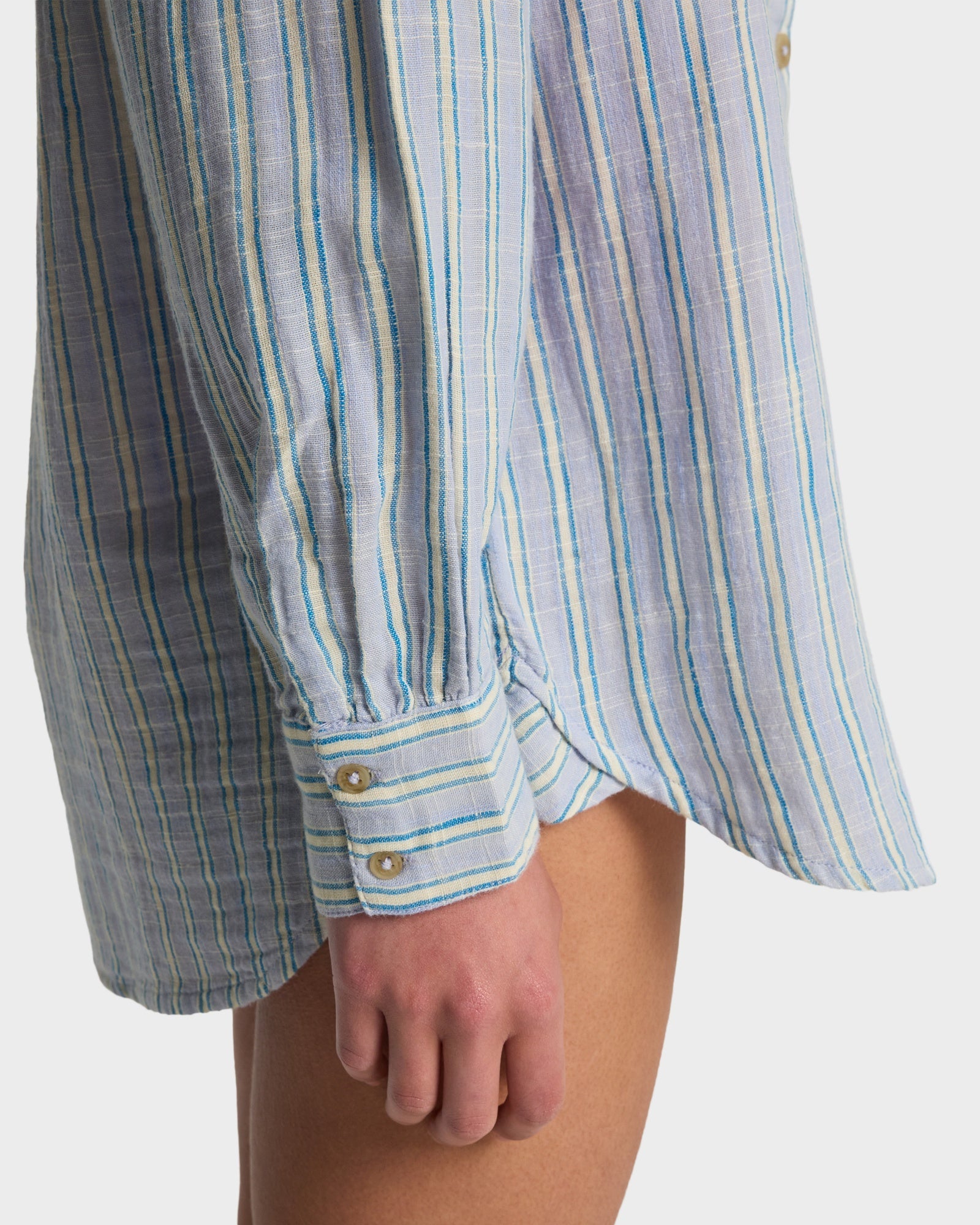 Womens Wanderer Printed Long Sleeve Button-down Shirt