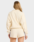 Womens Classic Feels Half Zip Fleece Top