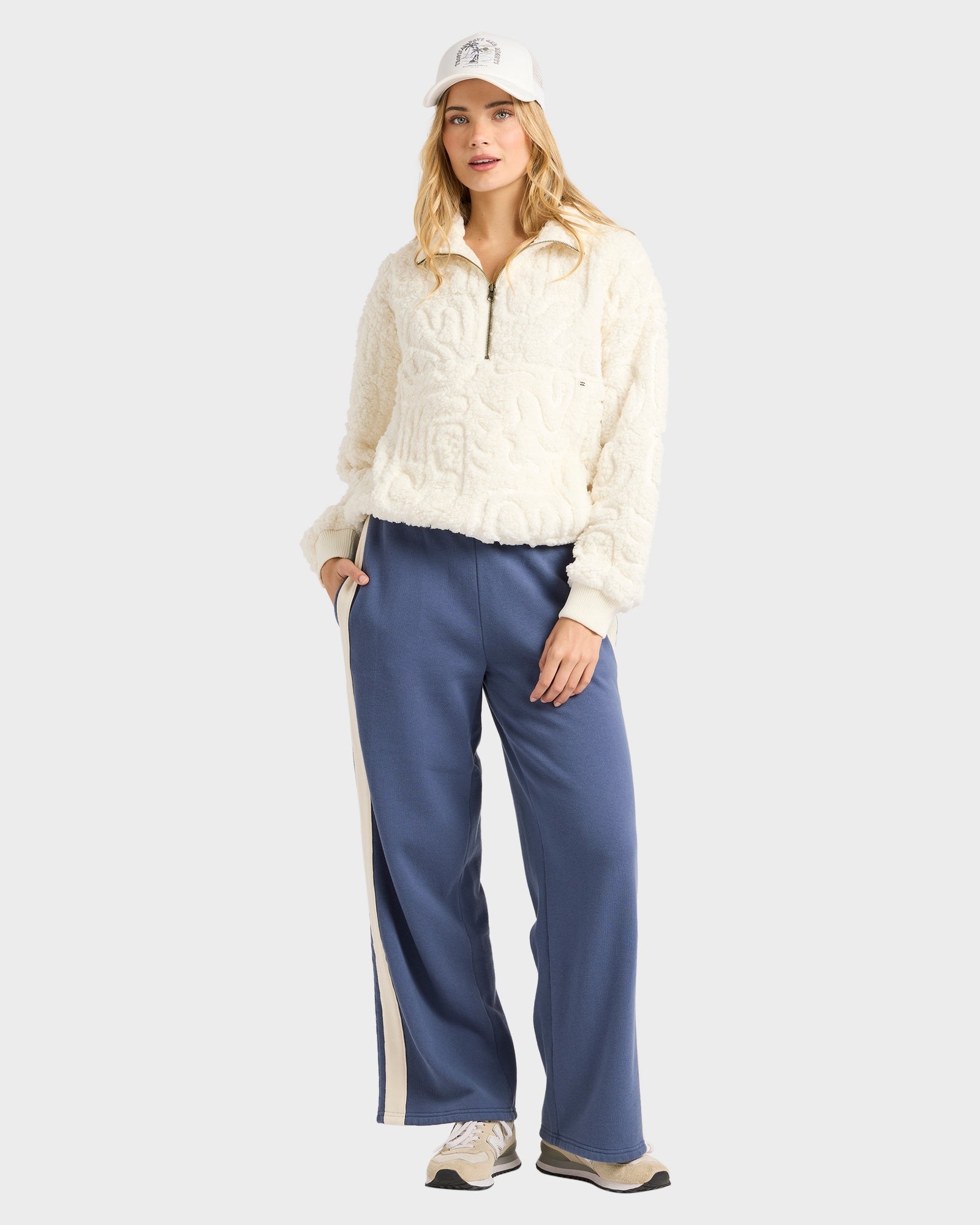 Womens Le Love Half Zip Fleece Top