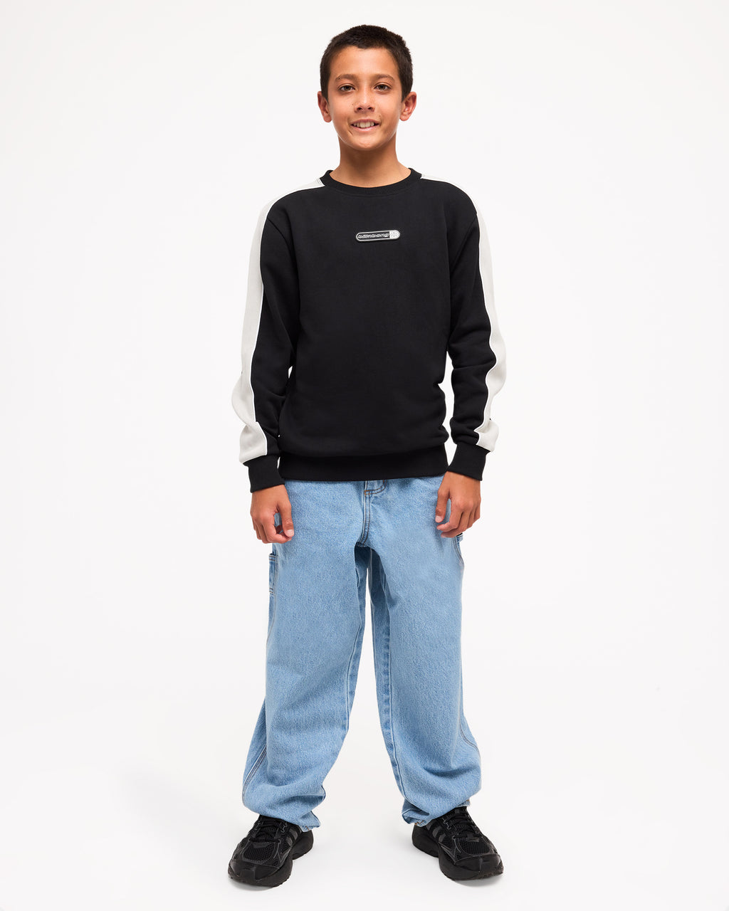 24c461601_billabong_blk_frt9