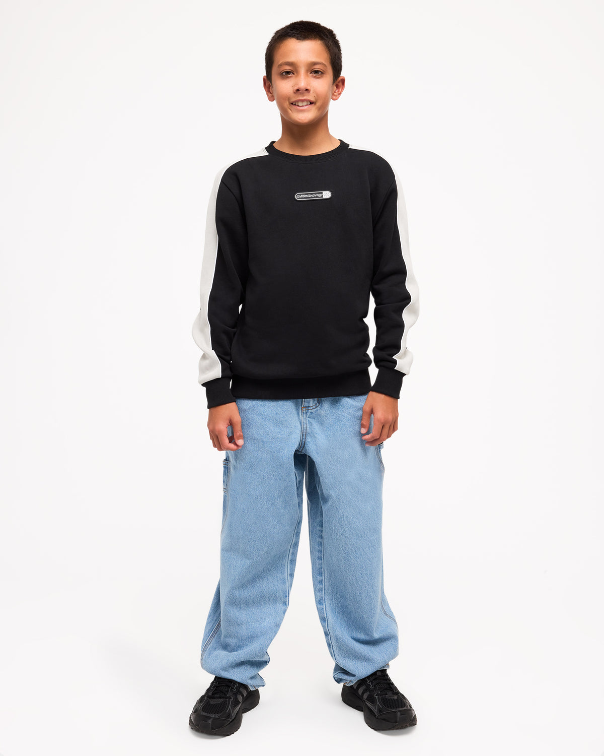 24c461601_billabong_blk_frt9