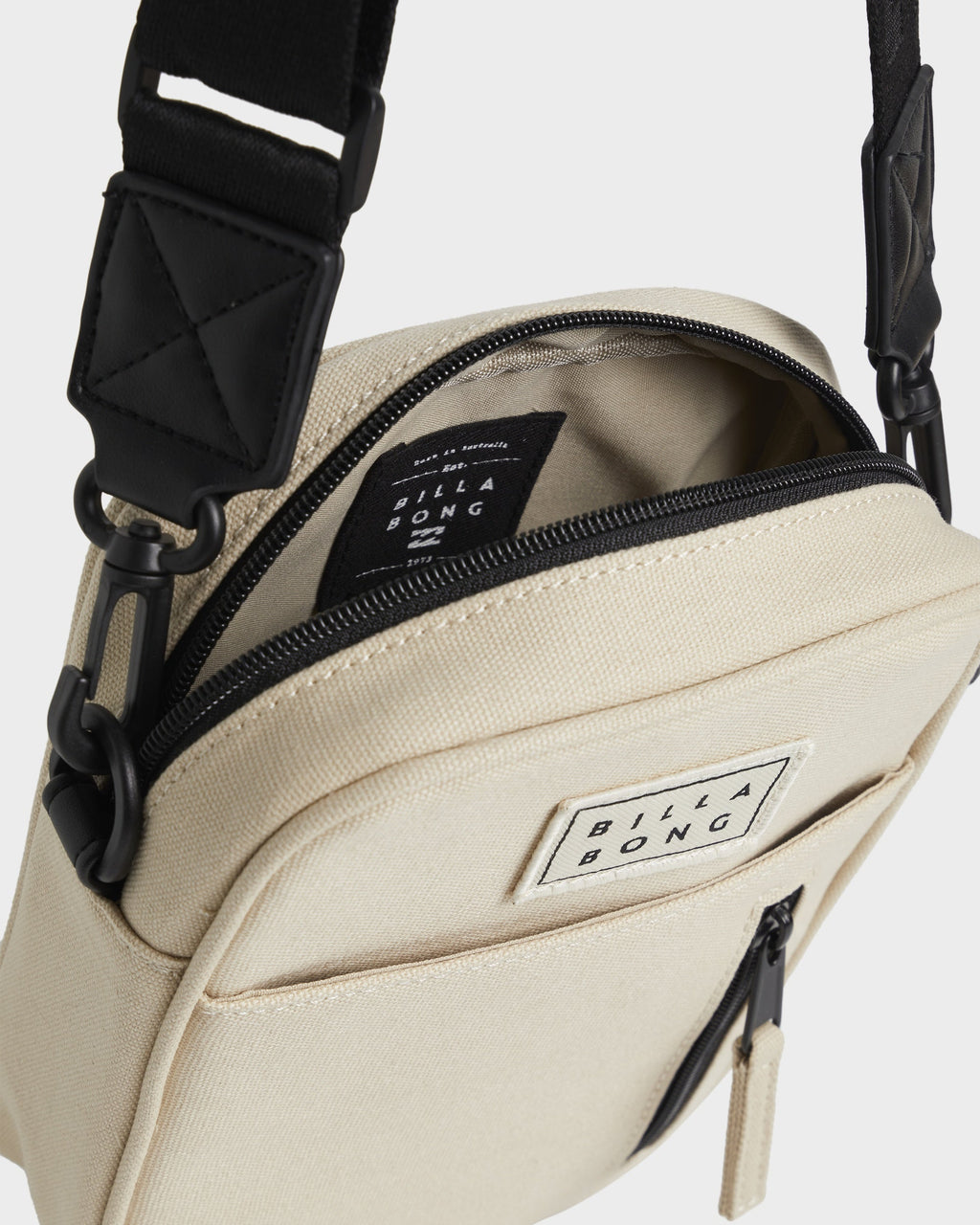 Womens Chaser Sling Bag