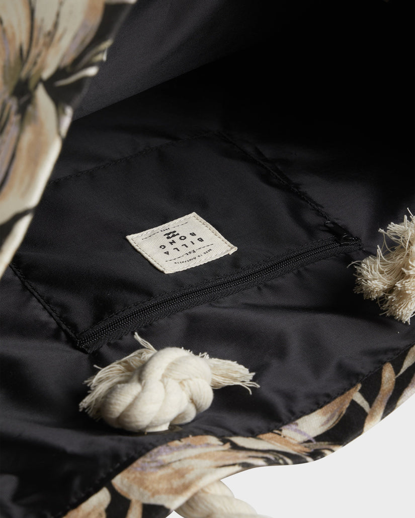 Womens Drifting Coast Beach Tote Bag