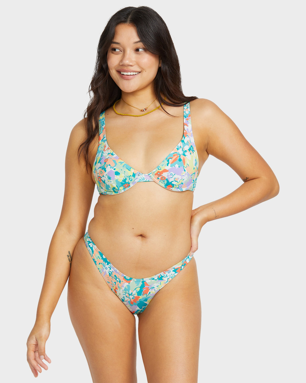 BELLA COSTA RUBY UWIRE