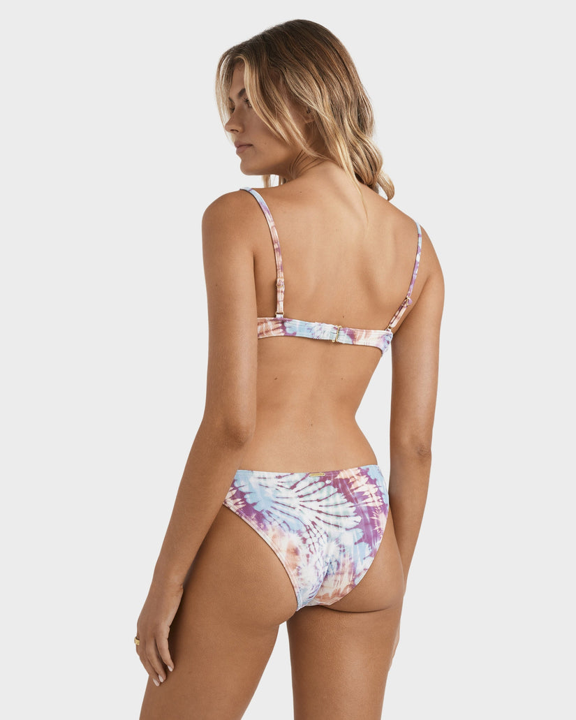 Womens Dyed Pretty Twisterd Demi Underwire Bikini Top