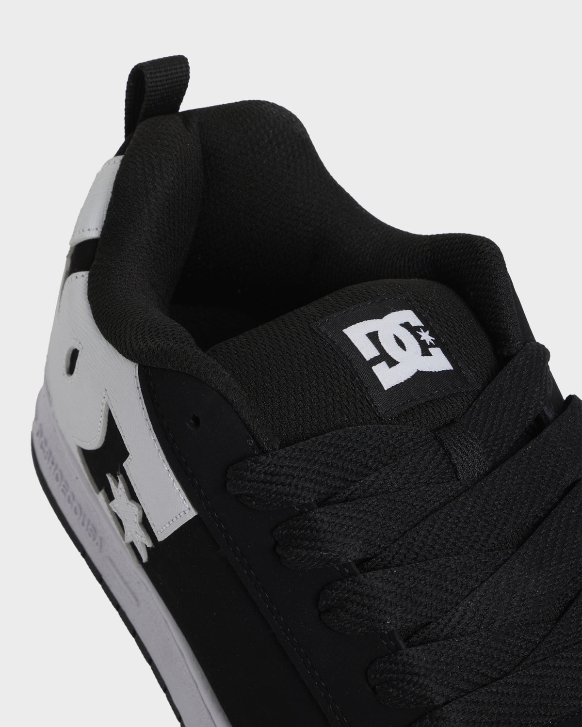 Mens Court Graffik Sneakers