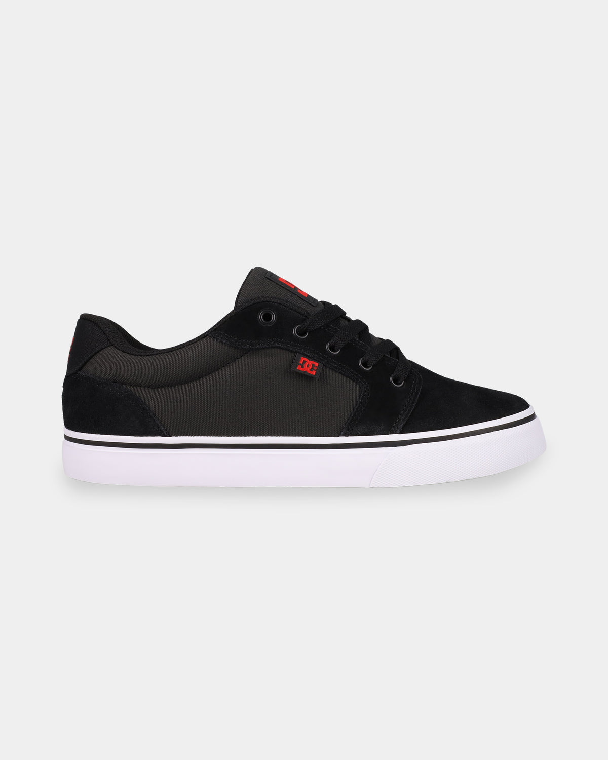 303190_dcshoes_005_sd1