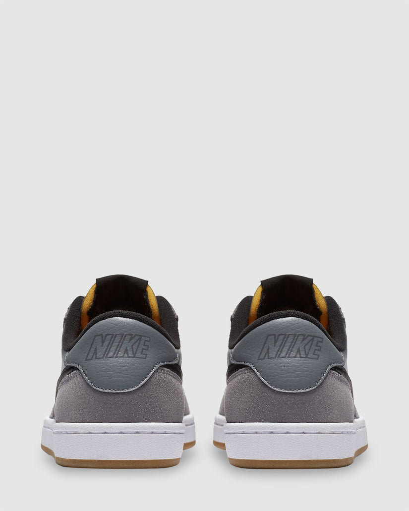 Mens SB FC Classic Skate Shoes