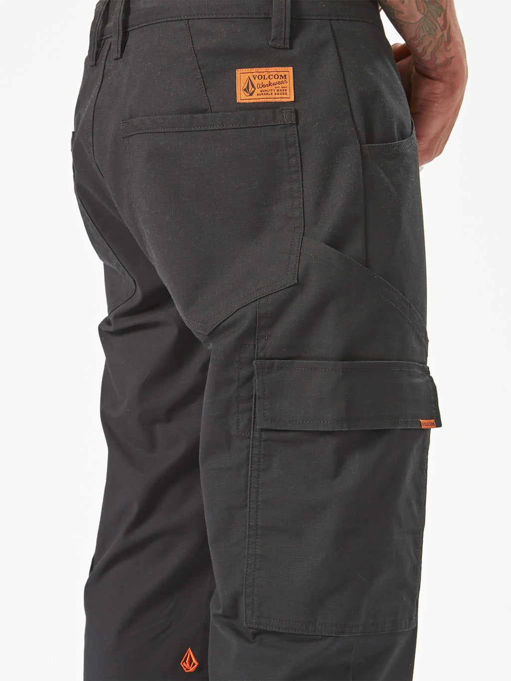 A1102300-BLK