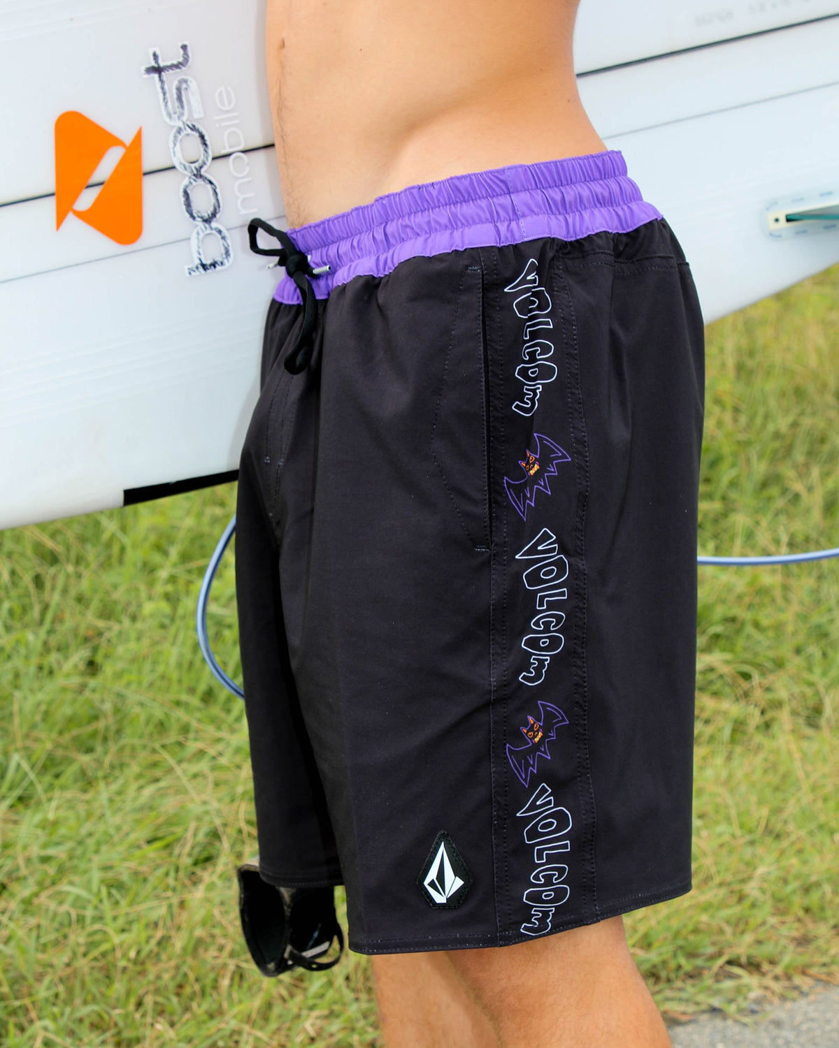 Mens Featured Artist Ozzy Trunk 21" Swim Shorts
