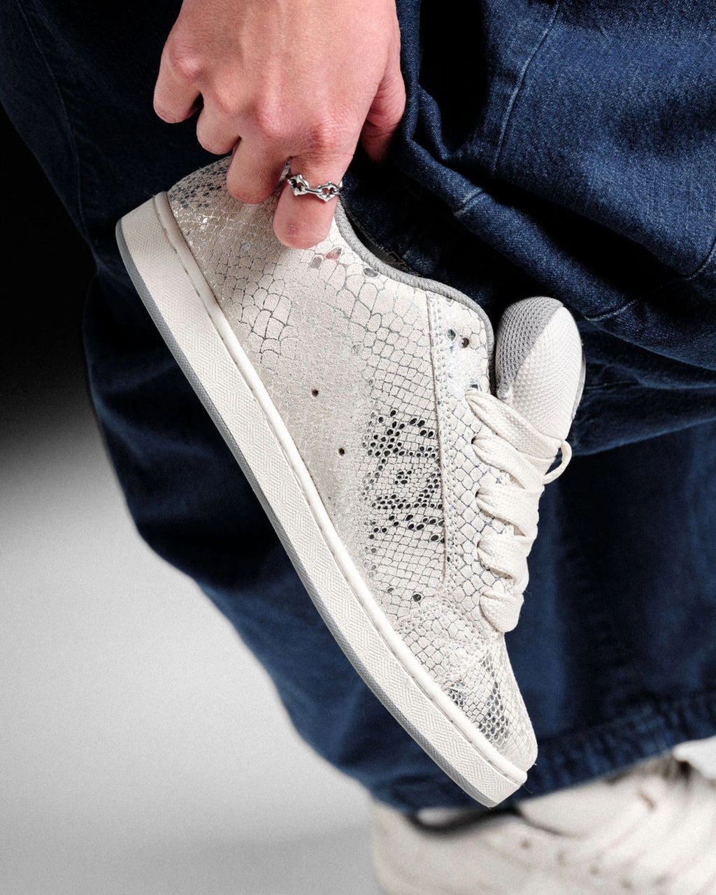 Womens Court Graffik Skate Shoes