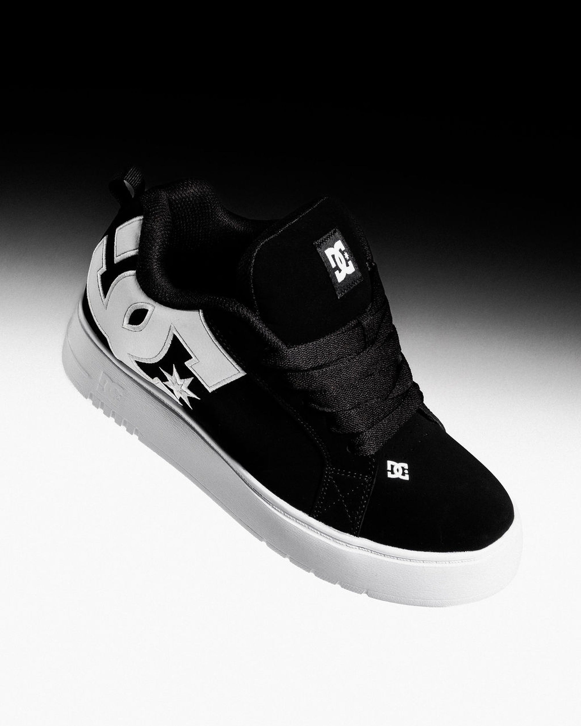 Womens Court Graffik Sneakers