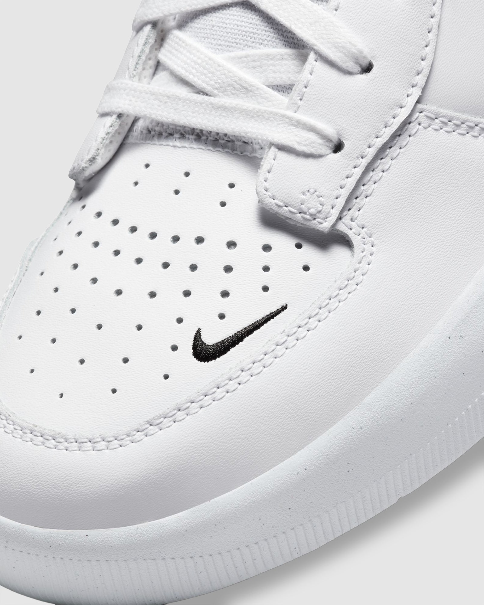Mens Nike Sb Force 58 Premium Skate Shoes
