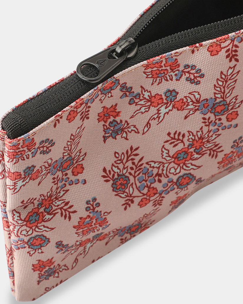 WOMENS PATCH ATTACK PENCIL CASE
