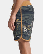 Mens Surfsilk Scallop 18" Boardshorts