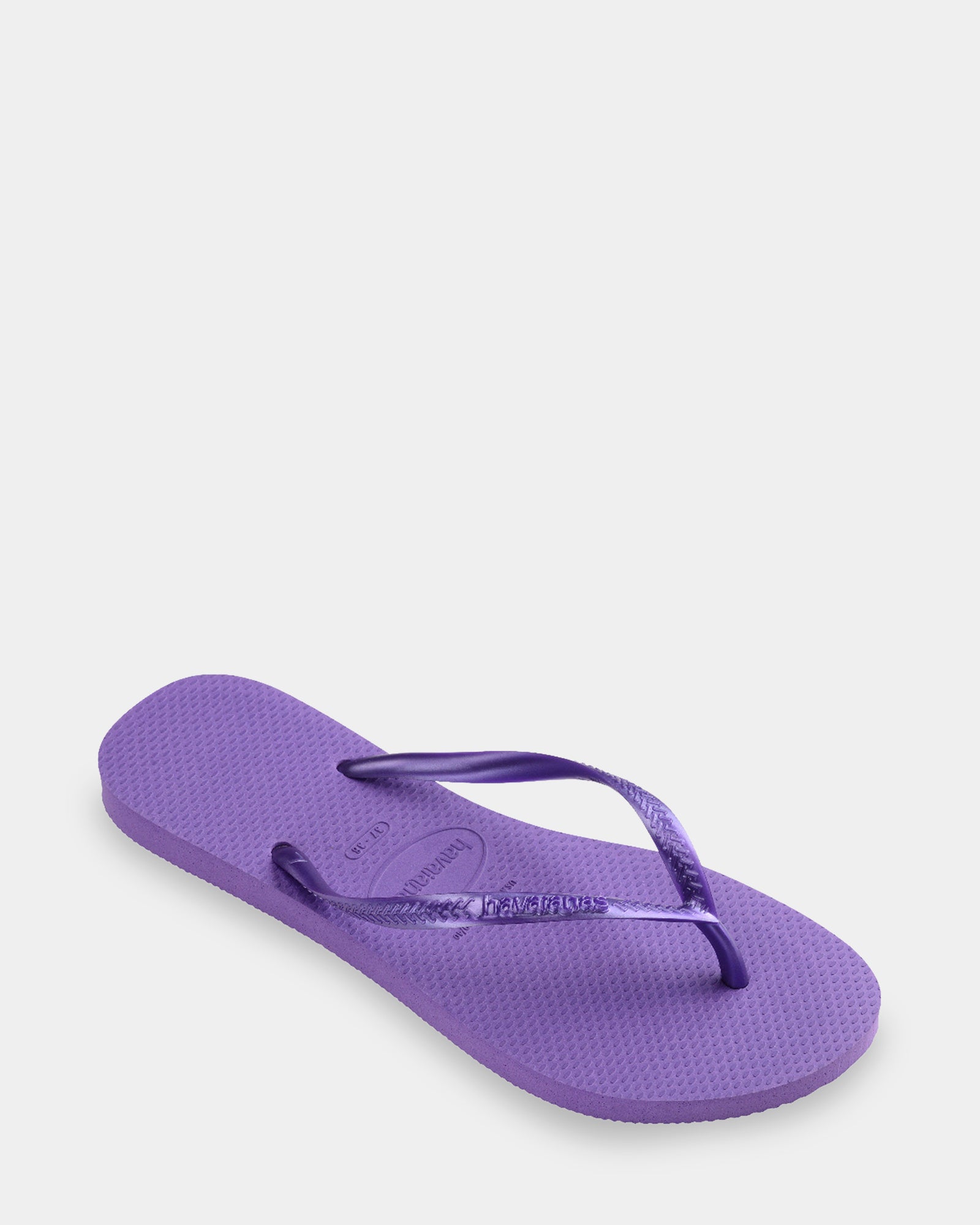 Womens Metallic Thongs