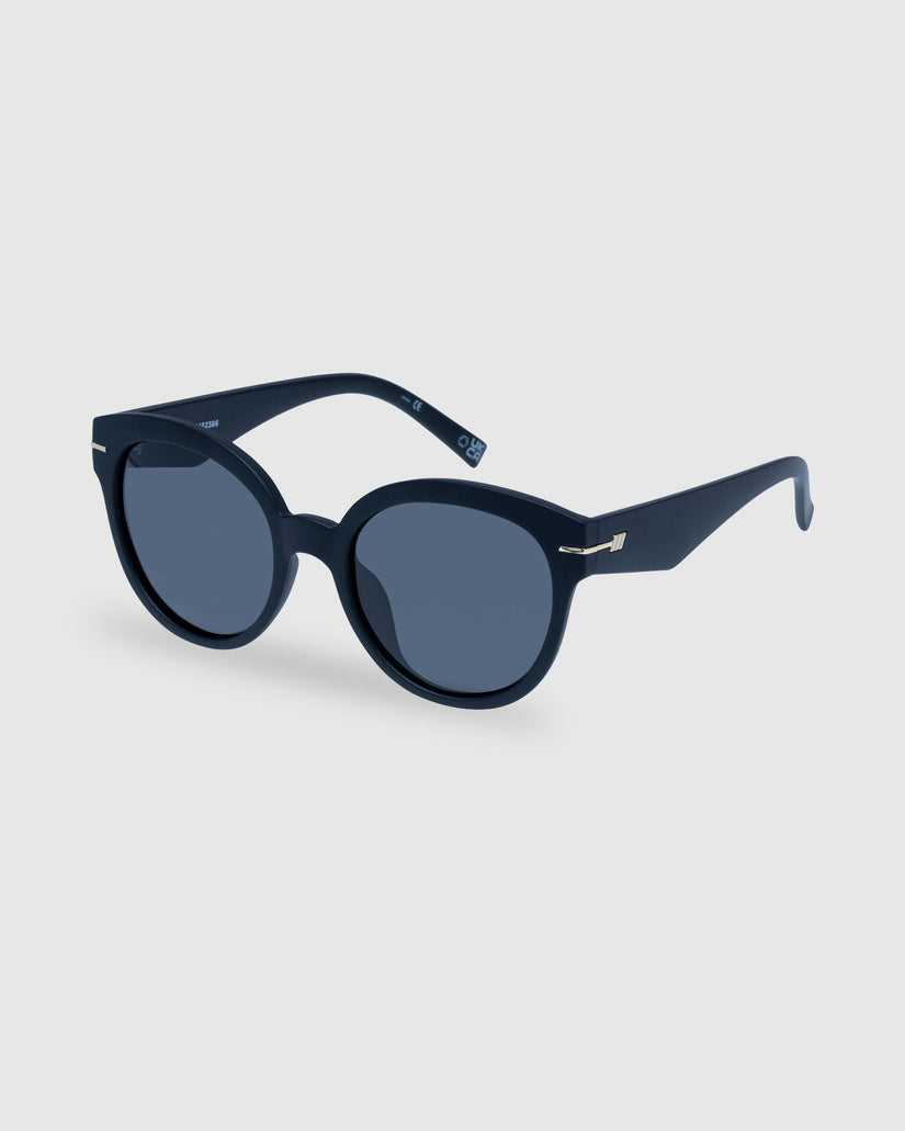 Capacious Round Sunglasses