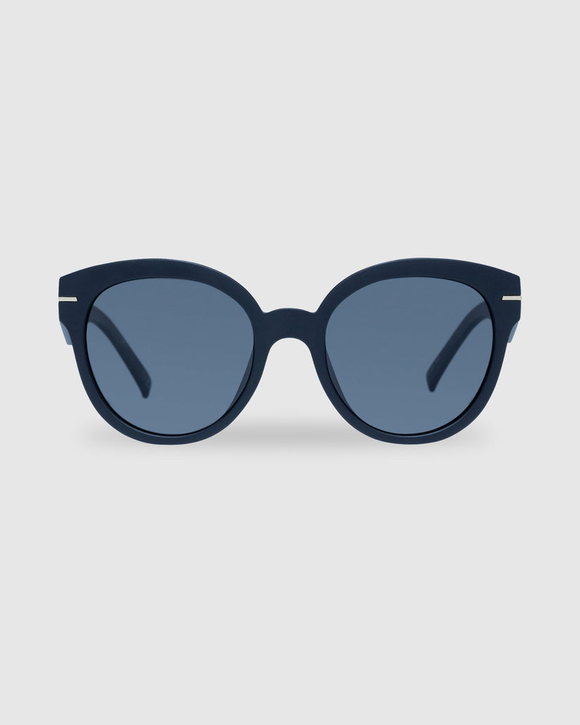 Capacious Round Sunglasses