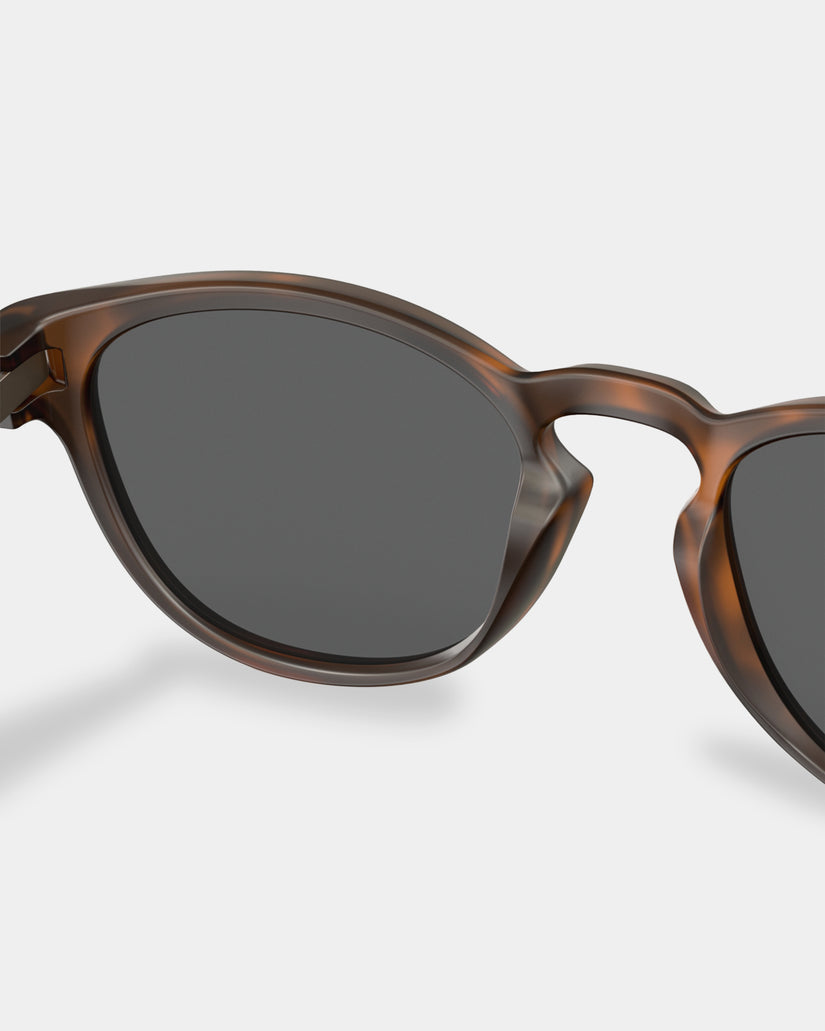 Latch Matte Brown Tort Prizm Round Sunglasses