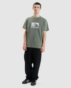 MENS GRAVITATING NATURALLY MERCH FIT T-SHIRT
