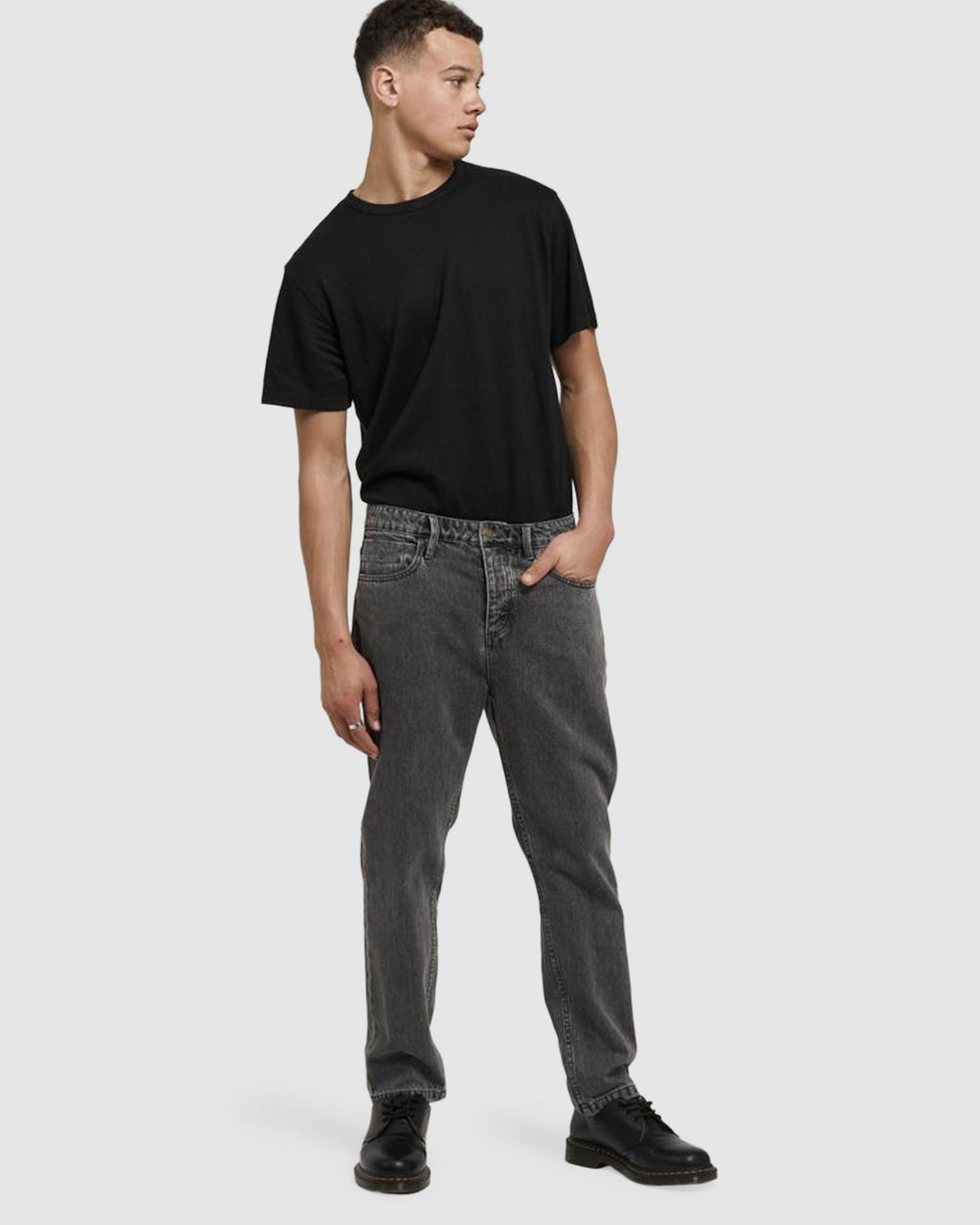 MENS STRAIGHT LINE DENIM JEANS