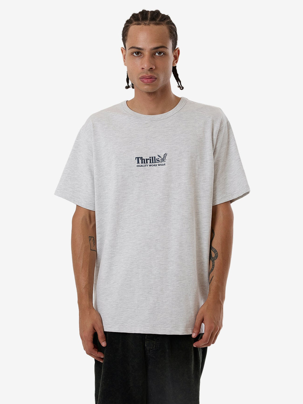MENS THRILLS WORKWEAR EMBRO MERCH FIT T-SHIRT