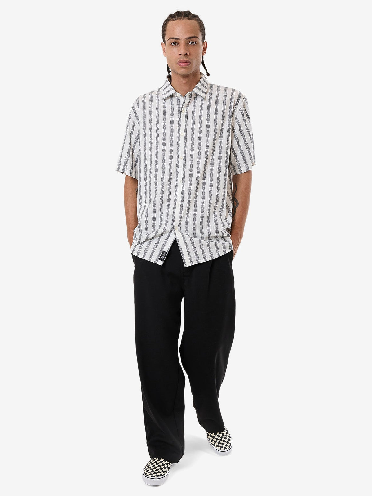 MENS EXPANSIONS SHORT SLEEVE SHIRT
