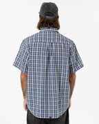 MENS SPLIT DECISION SHORT SLEEVE SHIRT