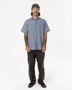 MENS SPLIT DECISION SHORT SLEEVE SHIRT