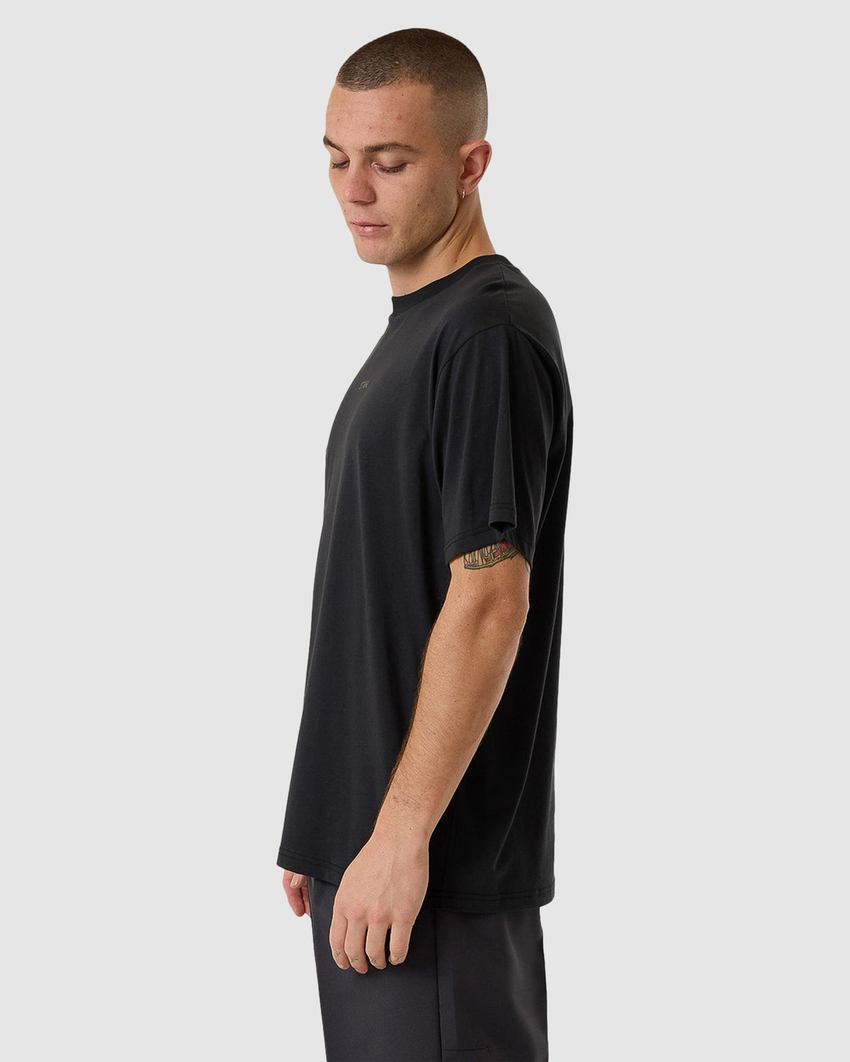 Mens Minimal Thrills Merch Fit T-Shirt