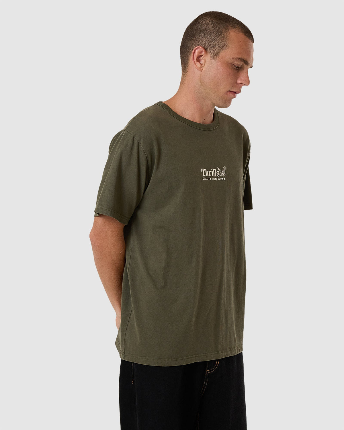 MENS THRILLS WORKWEAR EMBRO MERCH FIT T-SHIRT