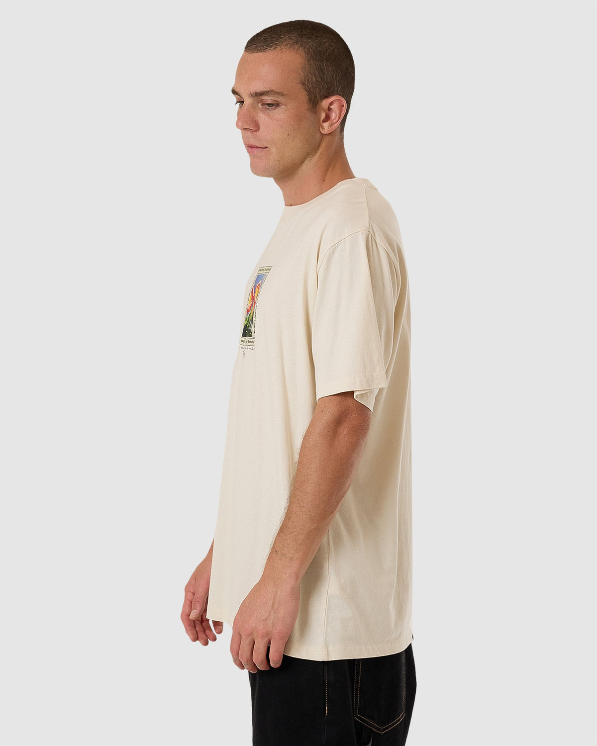 MENS BEAUTIFULLY DEADLY MERCH FIT T-SHIRT