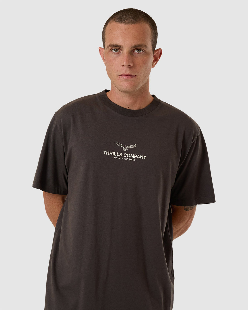 MENS EMBLEM MERCH FIT T-SHIRT