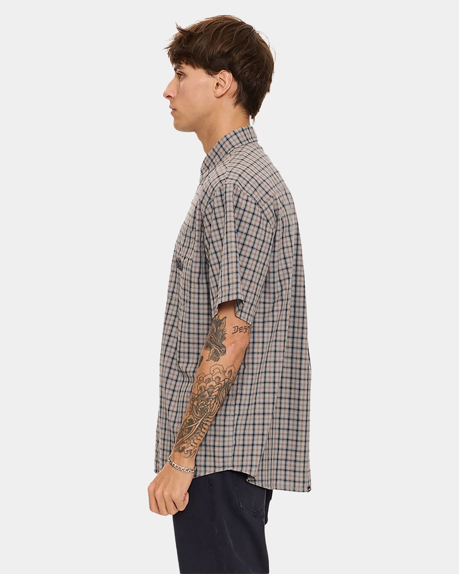 Mens Eyes In The Grass Short Sleeve Shirt