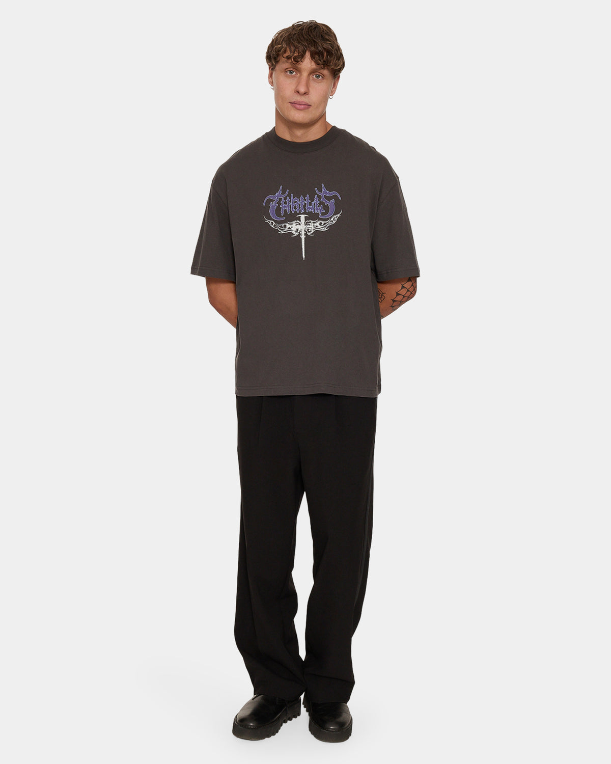 INTO THE VOID APPLIQUE OVERSIZE BOX ALBK