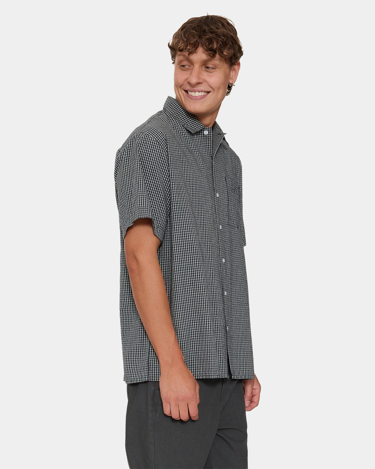 SPLIT DECISION SHORT SLEEVE CHECK S P62