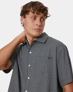 SPLIT DECISION SHORT SLEEVE CHECK S P62