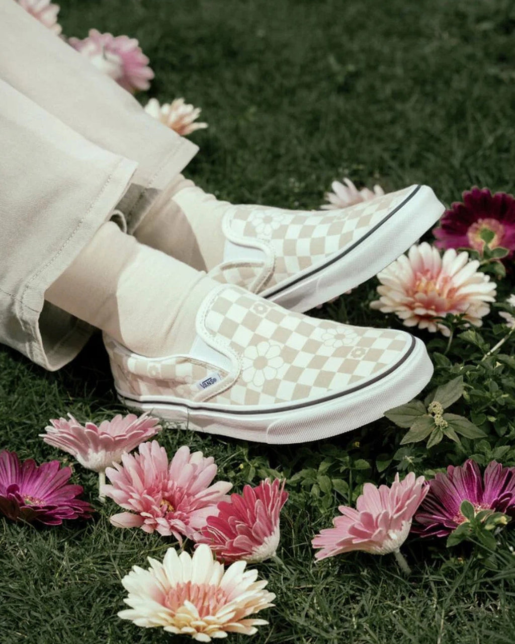 CLASSIC SLIP-ON SHOES