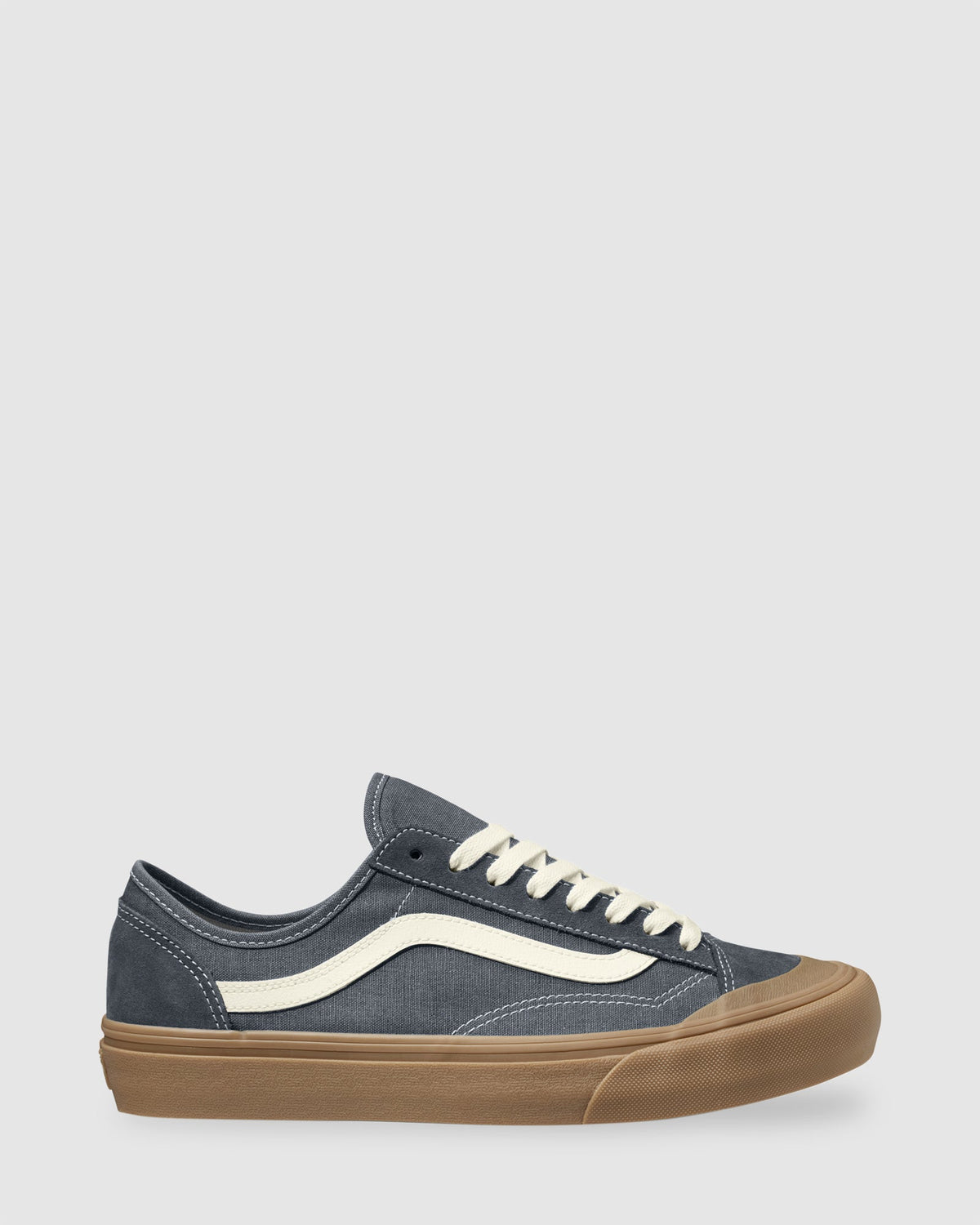 STYLE 136 DECON VR3 SHOES