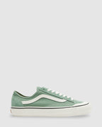 Style 136 Decon Vr3 Sneakers