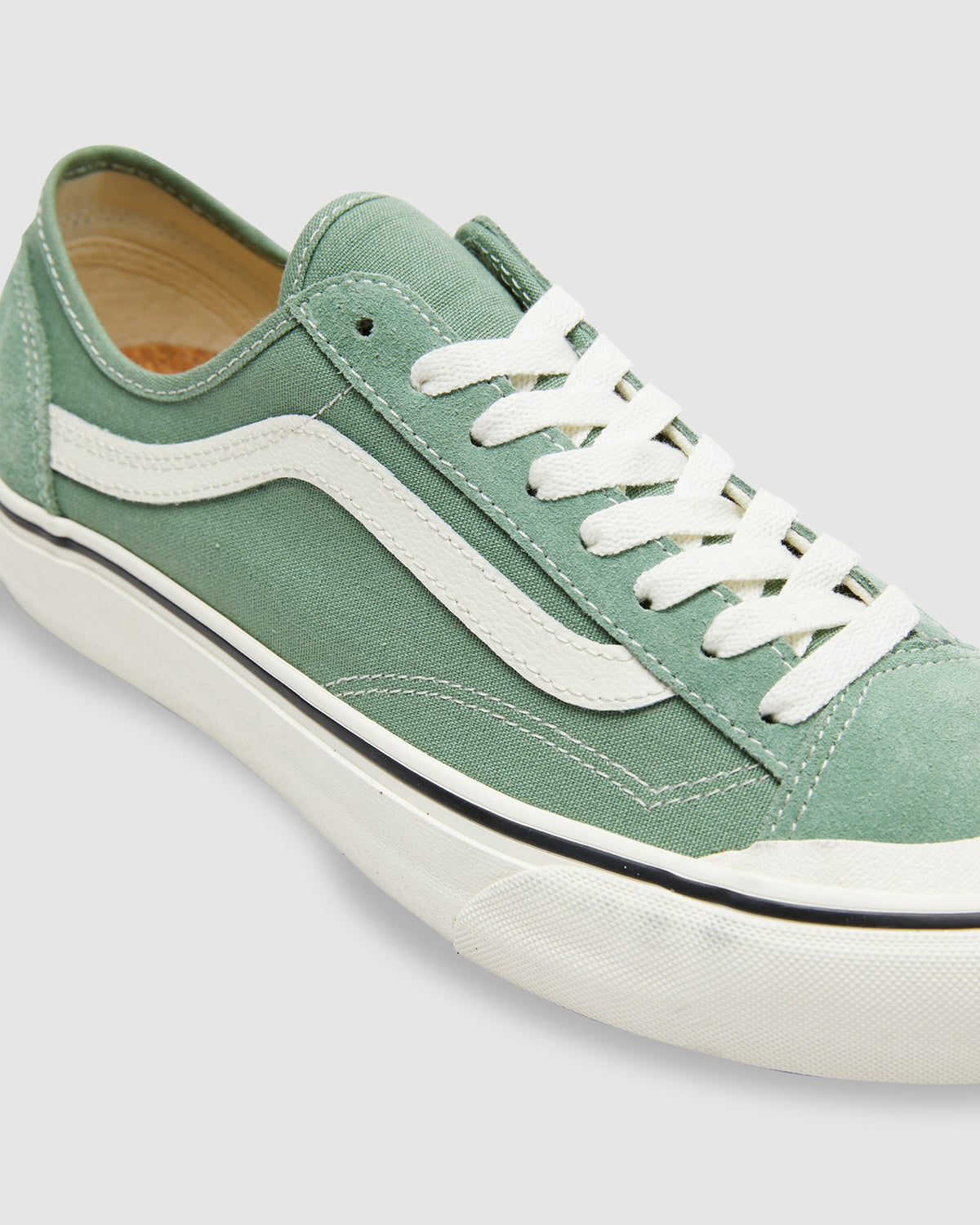 Style 136 Decon Vr3 Sneakers