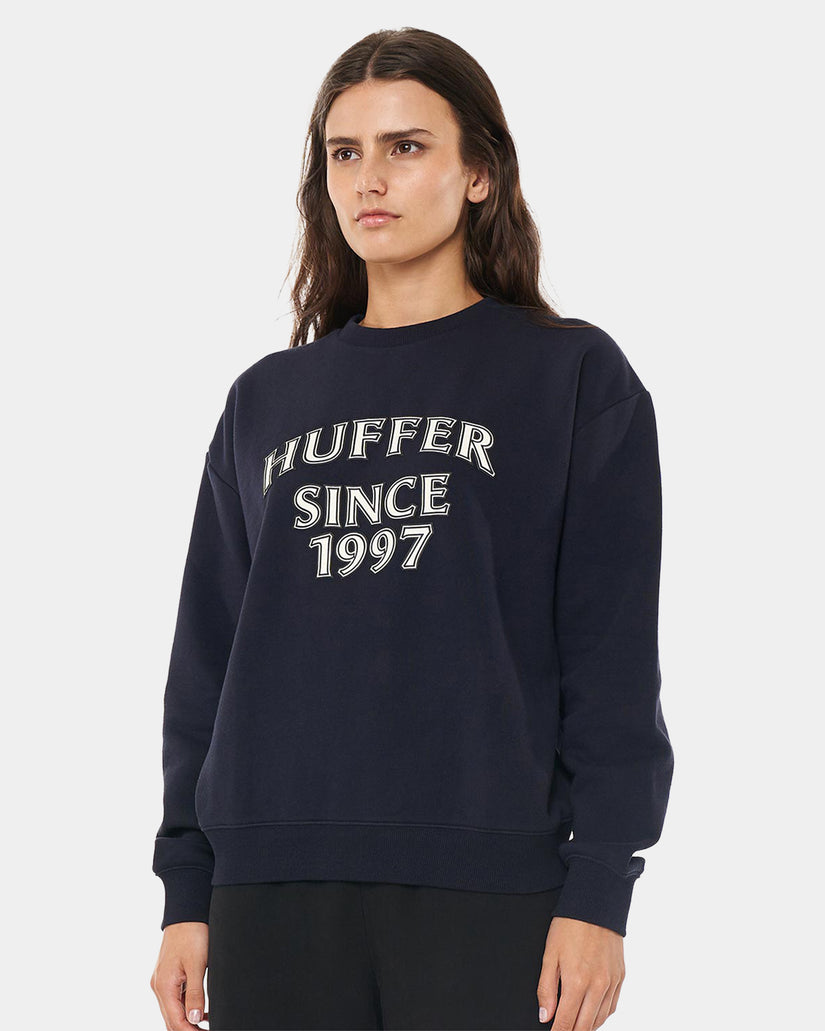 WOMENS TRIANGLE RELAXED CREW