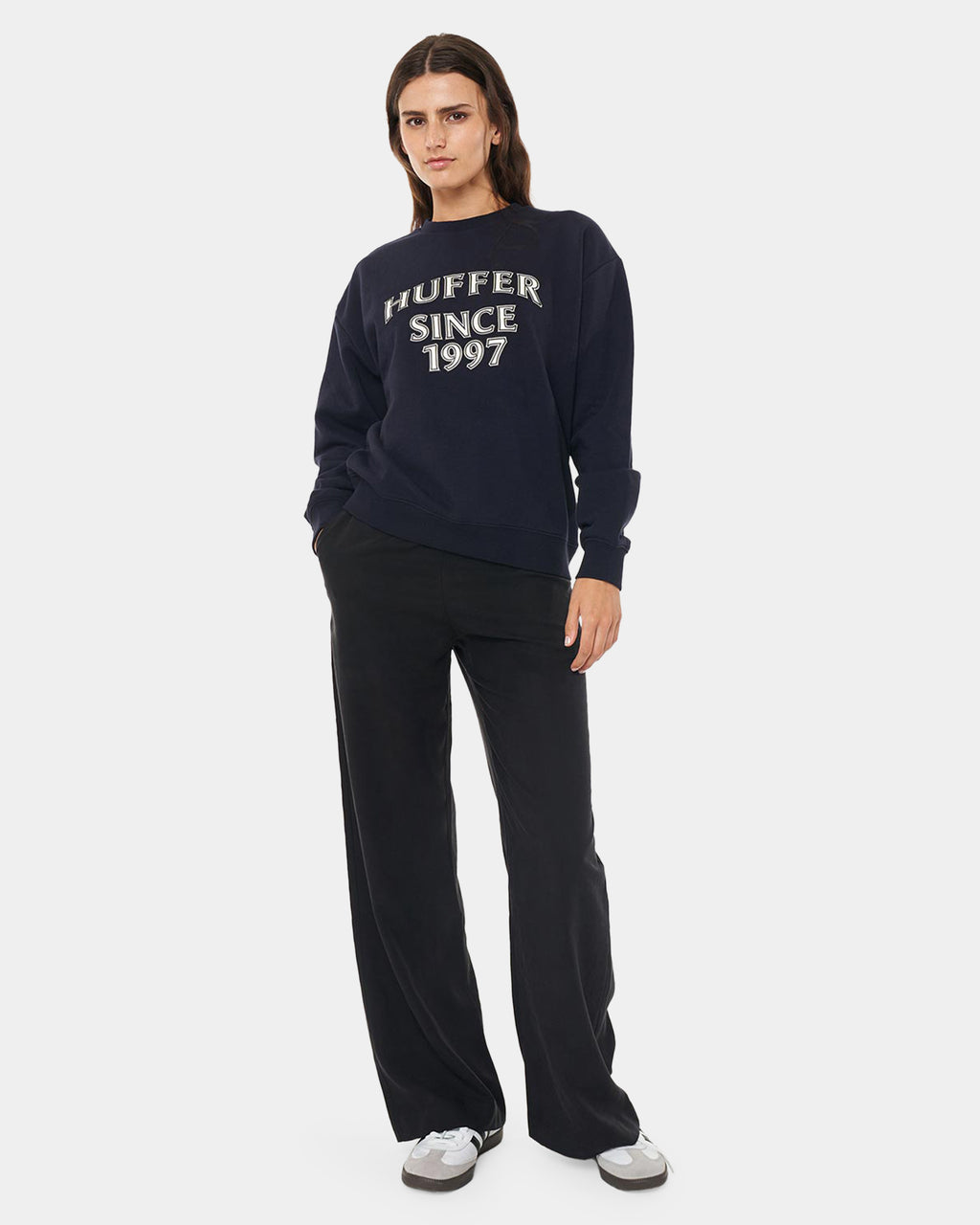 WOMENS TRIANGLE RELAXED CREW