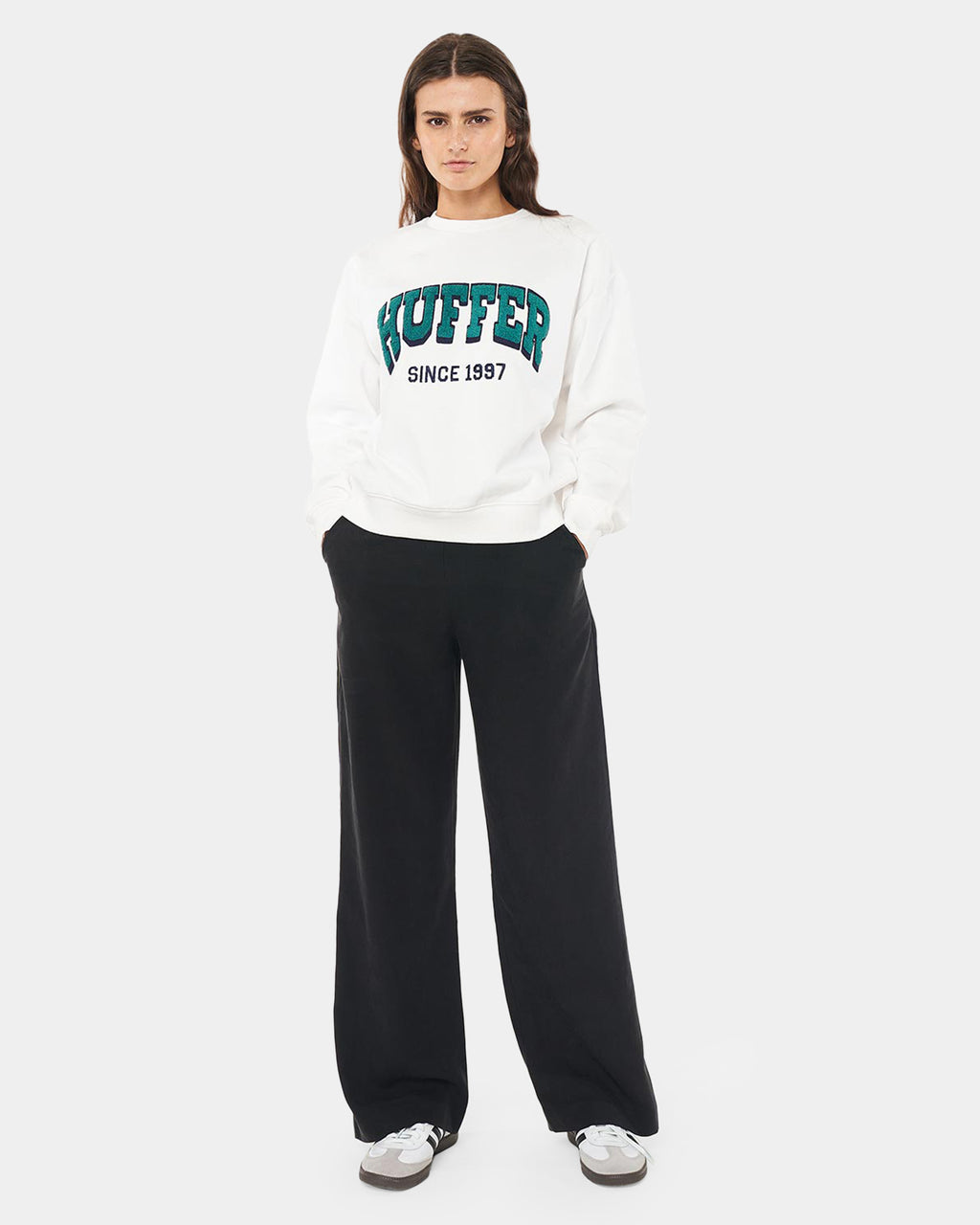 WOMENS RELAXED CREW NECK